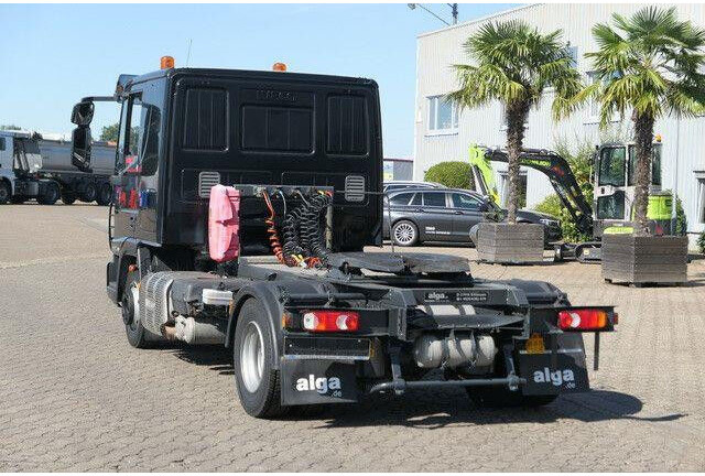 Iveco 80E22 EuroCargo 4x2, 3. Sitz, Automatik,Tempomat - Cabeza tractora: foto 5 Iveco 80E22 EuroCargo 4x2, 3. Sitz, Automatik,Tempomat - Cabeza tractora: foto 5