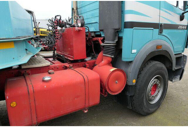 Mercedes-Benz 2644 S 6x4, Hydr., Blattfederung, 321tkm, ZSA - Cabeza tractora: foto 5 Mercedes-Benz 2644 S 6x4, Hydr., Blattfederung, 321tkm, ZSA - Cabeza tractora: foto 5