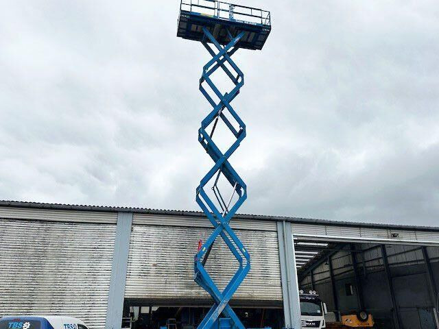 Genie GS 5390, Scherenbühne, Allrad, Gelände, 18m, TOP - Plataforma de tijeras: foto 1 Genie GS 5390, Scherenbühne, Allrad, Gelände, 18m, TOP - Plataforma de tijeras: foto 1