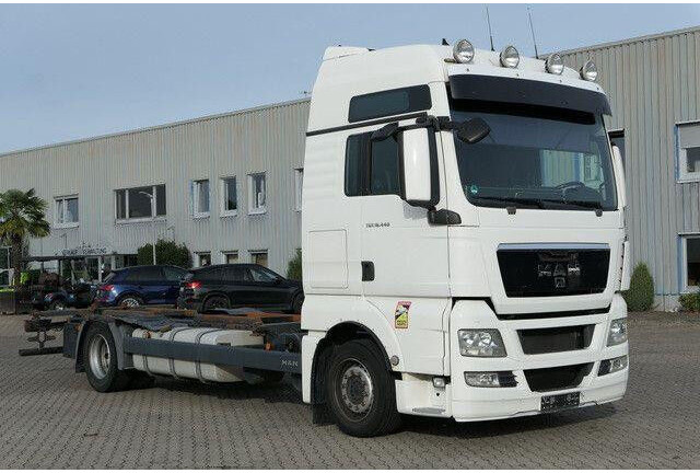 MAN 18.440 TGX 4x2, XXL, BDF, Standklima,Schlafliege - Camión chasis: foto 4 MAN 18.440 TGX 4x2, XXL, BDF, Standklima,Schlafliege - Camión chasis: foto 4