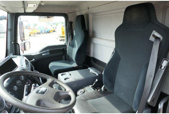 Camión lona MAN TGL 8.180/LBW/Schiebeverdeck/Automatik: foto 13 Camión lona MAN TGL 8.180/LBW/Schiebeverdeck/Automatik: foto 13