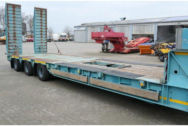 MOL 3-Achser,hydr. Rampen,Gelenkt,Verbreiterbar - Semirremolque góndola rebajadas: foto 5 MOL 3-Achser,hydr. Rampen,Gelenkt,Verbreiterbar - Semirremolque góndola rebajadas: foto 5