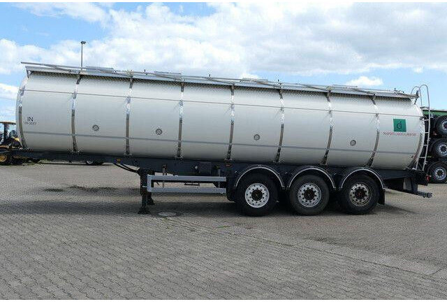 Menci SA 105/Lebensmittel Tank 32 cbm./12x auf Lager! - Semirremolque cisterna: foto 2 Menci SA 105/Lebensmittel Tank 32 cbm./12x auf Lager! - Semirremolque cisterna: foto 2