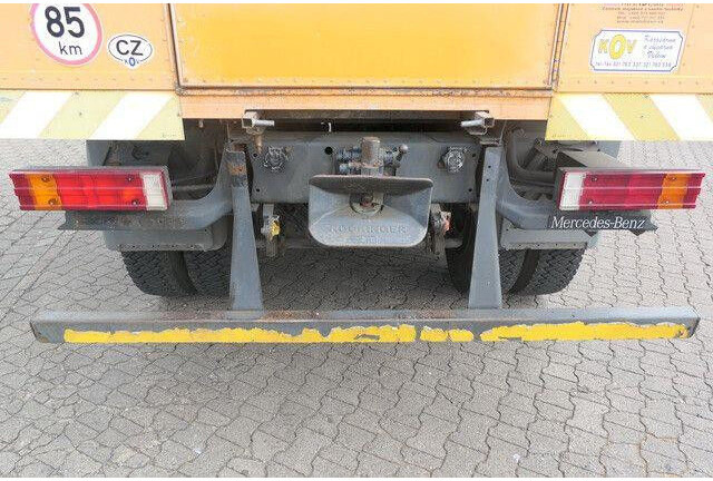 Mercedes-Benz 1518 A Atego 4X4, Klima, AHK, Allrad, Rolltor - Camión caja cerrada: foto 5 Mercedes-Benz 1518 A Atego 4X4, Klima, AHK, Allrad, Rolltor - Camión caja cerrada: foto 5