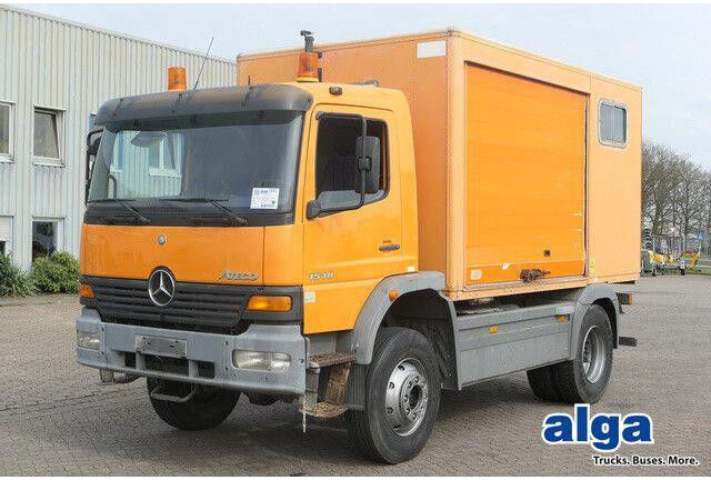 Mercedes-Benz 1518 A Atego 4X4, Klima, AHK, Allrad, Rolltor - Camión caja cerrada: foto 1 Mercedes-Benz 1518 A Atego 4X4, Klima, AHK, Allrad, Rolltor - Camión caja cerrada: foto 1