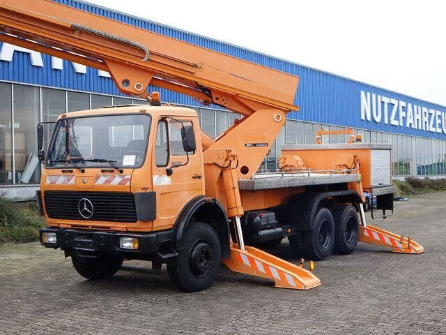 Mercedes-Benz 2222 6x4, Ruthmann, 28m. 3. Sitz - Plataforma articulada: foto 2 Mercedes-Benz 2222 6x4, Ruthmann, 28m. 3. Sitz - Plataforma articulada: foto 2