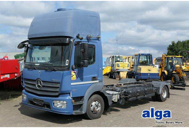Mercedes-Benz 918 L Atego 4x2, Nebenantrieb, Standklima - Camión chasis: foto 1 Mercedes-Benz 918 L Atego 4x2, Nebenantrieb, Standklima - Camión chasis: foto 1