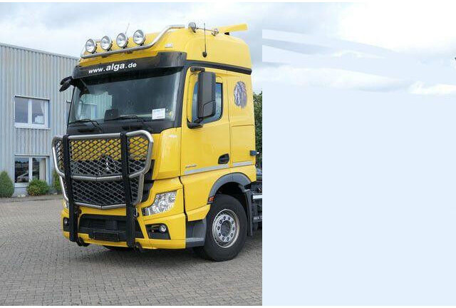 Mercedes-Benz Bullfänger, Rammschutz Alu mit Gitter-Optik - Parrilla: foto 4 Mercedes-Benz Bullfänger, Rammschutz Alu mit Gitter-Optik - Parrilla: foto 4