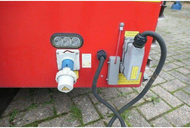 ROSENBAUER ROSENBAUER/Feuerwehr/Wasserwerfer - Camión de bomberos: foto 3 ROSENBAUER ROSENBAUER/Feuerwehr/Wasserwerfer - Camión de bomberos: foto 3