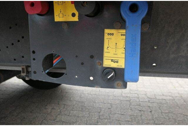 Semirremolque caja cerrada Schmitz Cargobull SKO 24, Faltwand, Seitentüren,Isoliert,Luft-Lift: foto 12 Semirremolque caja cerrada Schmitz Cargobull SKO 24, Faltwand, Seitentüren,Isoliert,Luft-Lift: foto 12