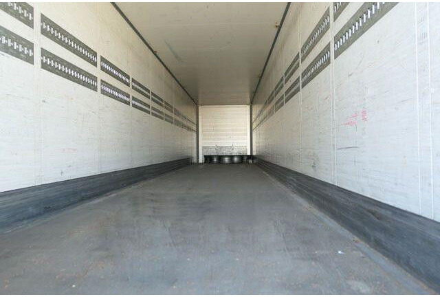 Schmitz Cargobull SKO 24/L 13.62 FP, Isoliert, Verzinkt, Luft-Lift - Semirremolque caja cerrada: foto 3 Schmitz Cargobull SKO 24/L 13.62 FP, Isoliert, Verzinkt, Luft-Lift - Semirremolque caja cerrada: foto 3