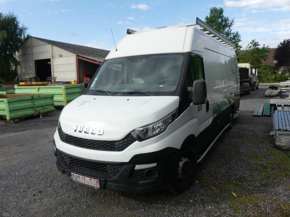 Camionnette Iveco Daily (2016-134.234 km) - Furgón: foto 1 Camionnette Iveco Daily (2016-134.234 km) - Furgón: foto 1
