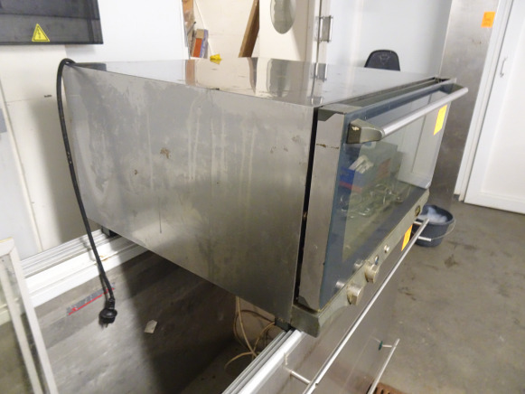 Four à air pulsé, marque UNOX
modèle : ELENA - à air pulsé, marque UNOX
modèle Ir pulsé, marque UNOfr pur E Unox
Modèle : Elena - Xft-183
Numéro - Maquinaria de alimentación: foto 3 Four à air pulsé, marque UNOX
modèle : ELENA - à air pulsé, marque UNOX
modèle Ir pulsé, marque UNOfr pur E Unox
Modèle : Elena - Xft-183
Numéro - Maquinaria de alimentación: foto 3