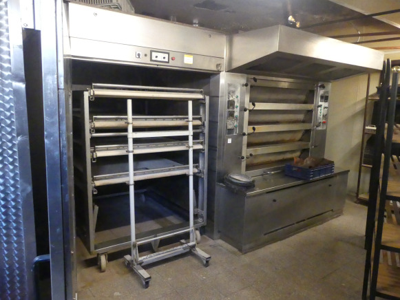 Four au mazout avec chambre étuve Ooms - Maquinaria de panadería: foto 1 Four au mazout avec chambre étuve Ooms - Maquinaria de panadería: foto 1