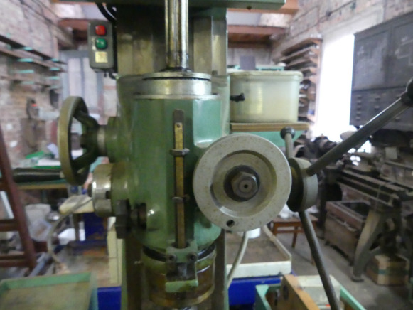 Fraiseuse avec meuble et accessoires Mecatec CTV-800 - Máquina para metal: foto 5 Fraiseuse avec meuble et accessoires Mecatec CTV-800 - Máquina para metal: foto 5