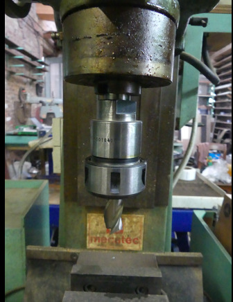 Fraiseuse avec meuble et accessoires Mecatec CTV-800 - Máquina para metal: foto 4 Fraiseuse avec meuble et accessoires Mecatec CTV-800 - Máquina para metal: foto 4