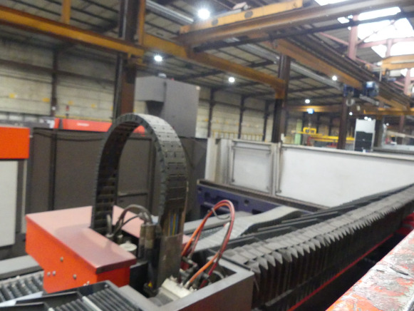 Machine de découpe laser CO² avec refroidisseur et aspiration de fumée Bystronic Bylaser 4400 - Máquina para metal: foto 5 Machine de découpe laser CO² avec refroidisseur et aspiration de fumée Bystronic Bylaser 4400 - Máquina para metal: foto 5