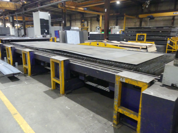 Machine de découpe laser CO² avec refroidisseur et aspiration de fumée Bystronic Bylaser 6000 - Máquina para metal: foto 3 Machine de découpe laser CO² avec refroidisseur et aspiration de fumée Bystronic Bylaser 6000 - Máquina para metal: foto 3