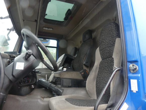 REF:BX-PS-13 - Camion poubelle DAF FAG CF 75 (2010-390.475 km) - Camión de basura: foto 5 REF:BX-PS-13 - Camion poubelle DAF FAG CF 75 (2010-390.475 km) - Camión de basura: foto 5