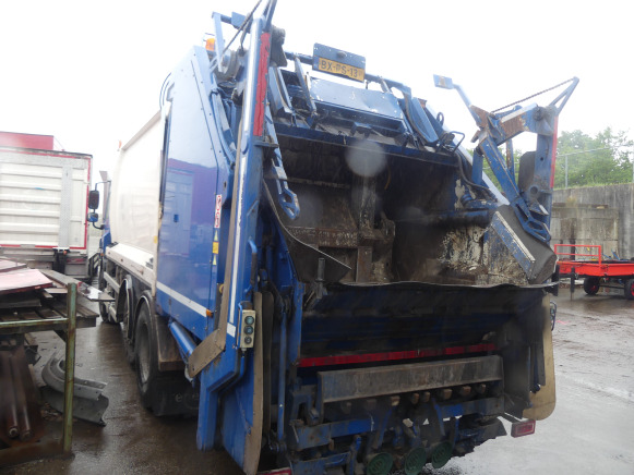 REF:BX-PS-13 - Camion poubelle DAF FAG CF 75 (2010-390.475 km) - Camión de basura: foto 4 REF:BX-PS-13 - Camion poubelle DAF FAG CF 75 (2010-390.475 km) - Camión de basura: foto 4