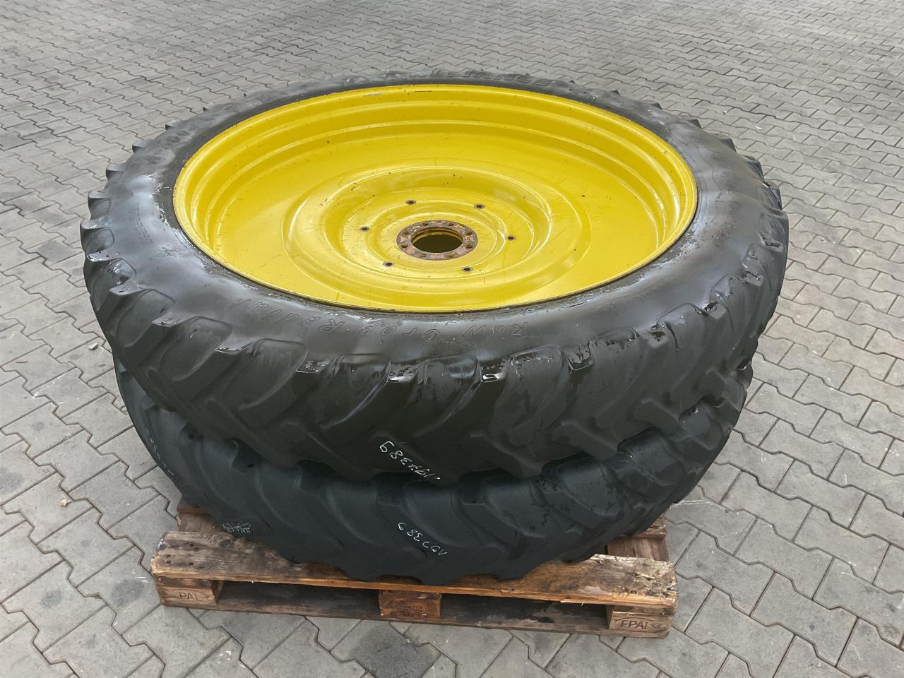 Alliance 12.4R52 - Neumático para Maquinaria agrícola: foto 4 Alliance 12.4R52 - Neumático para Maquinaria agrícola: foto 4