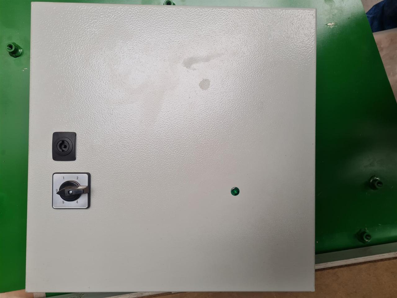 Avenco Trafosteuerung 5 Stufen, 15A - Maquinaria ganadera: foto 1 Avenco Trafosteuerung 5 Stufen, 15A - Maquinaria ganadera: foto 1