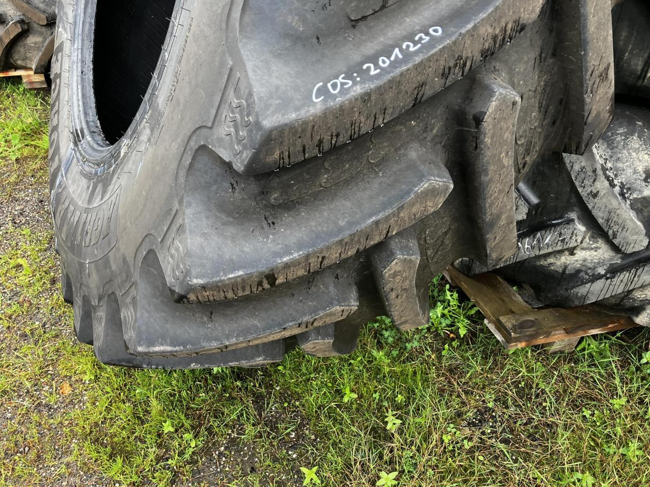 BKT 650/85R42 IF - Neumático para Maquinaria agrícola: foto 4 BKT 650/85R42 IF - Neumático para Maquinaria agrícola: foto 4