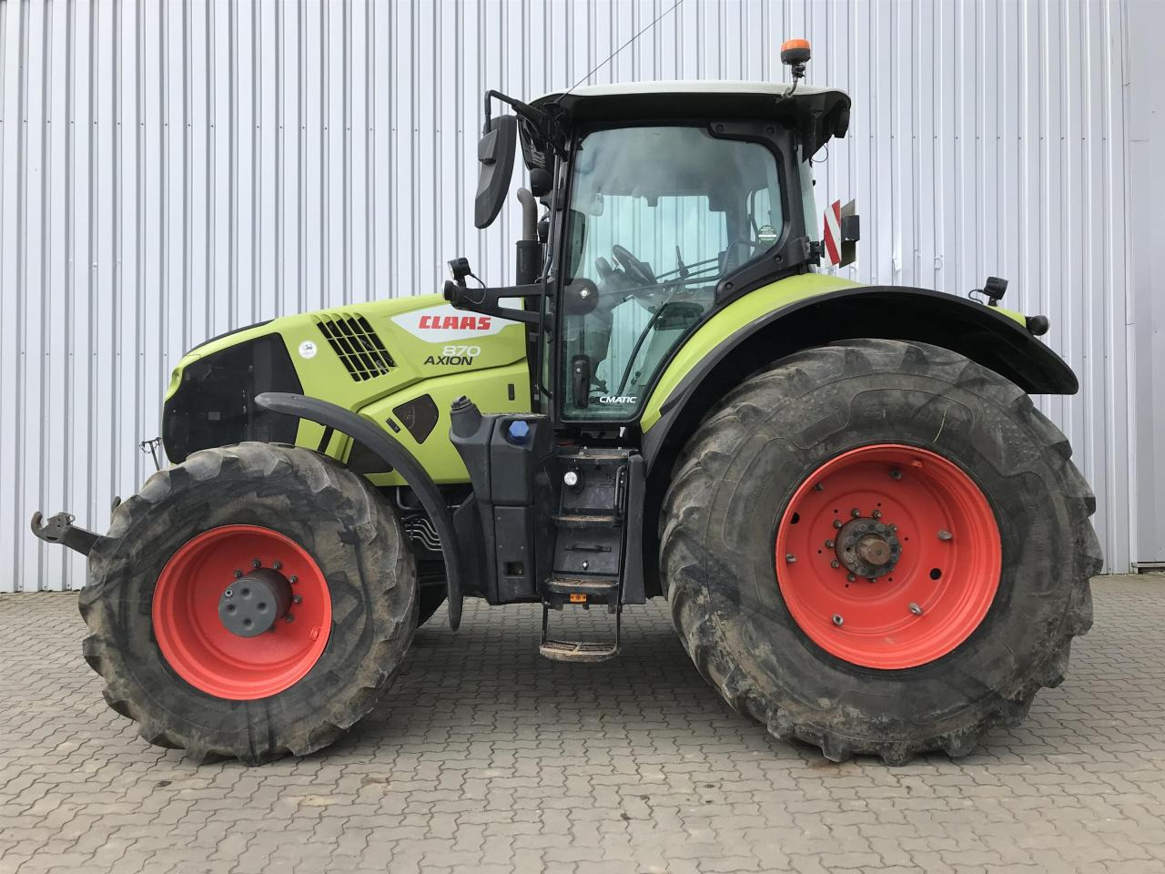 CLAAS Axion 870 - Tractor: foto 1 CLAAS Axion 870 - Tractor: foto 1