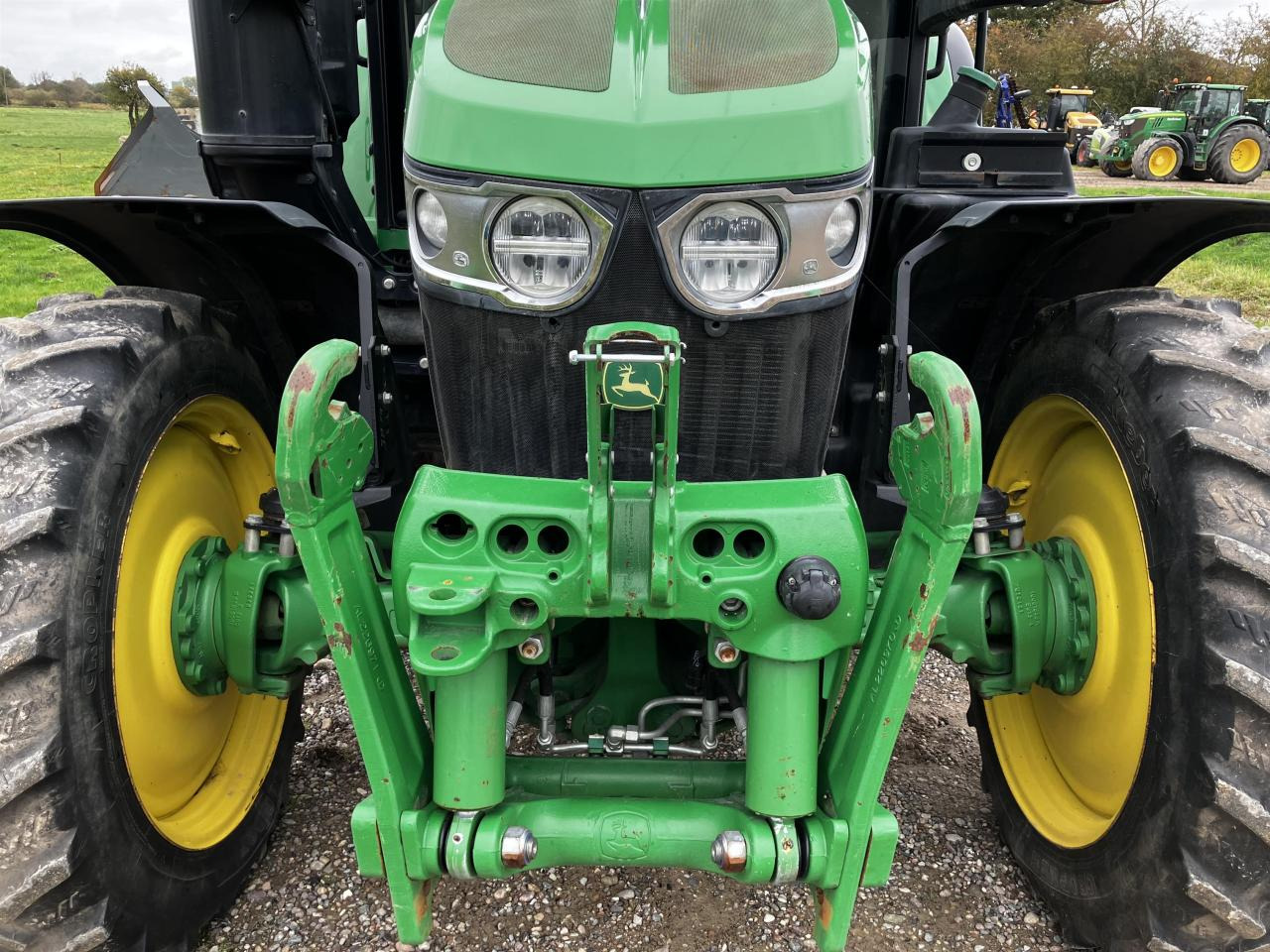 John Deere 6120M - Tractor: foto 3 John Deere 6120M - Tractor: foto 3