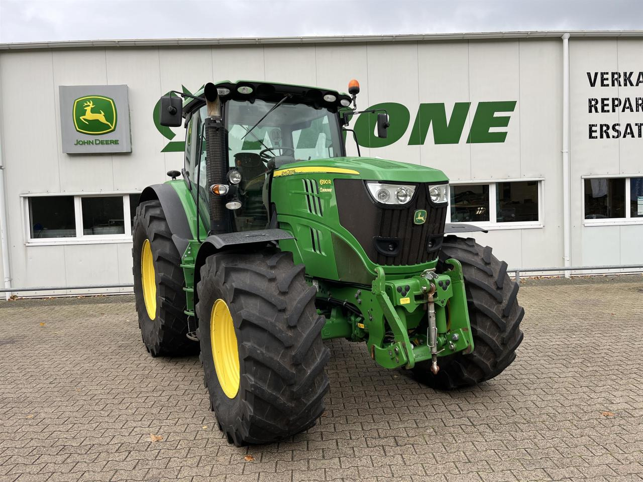 John Deere 6190R - Tractor: foto 1 John Deere 6190R - Tractor: foto 1