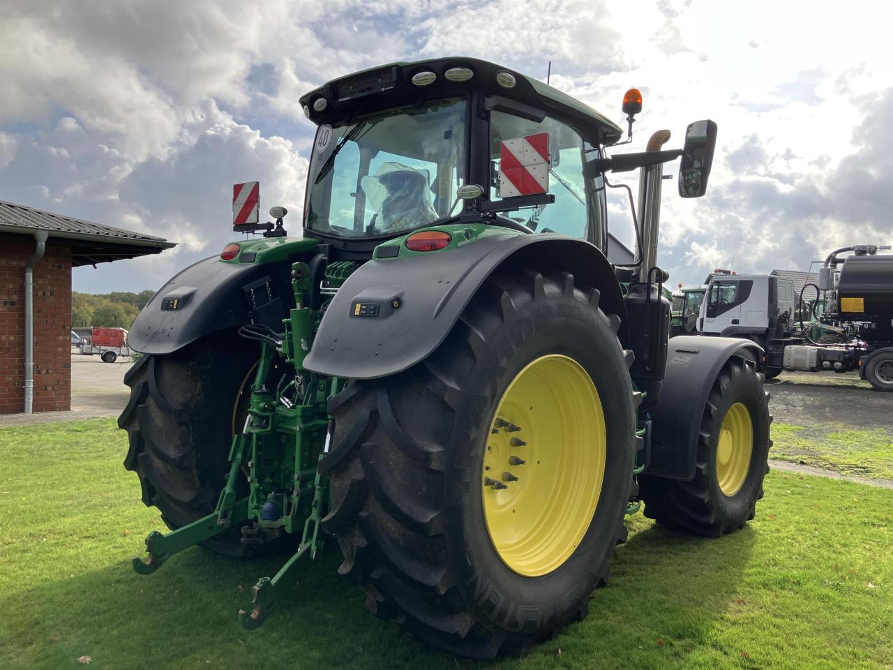 John Deere 6215R - Tractor: foto 5 John Deere 6215R - Tractor: foto 5