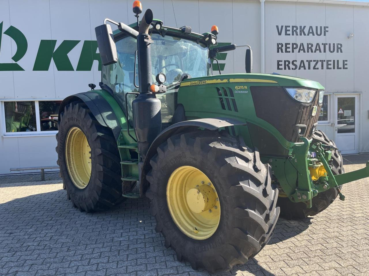 John Deere 6215R - Tractor: foto 2 John Deere 6215R - Tractor: foto 2