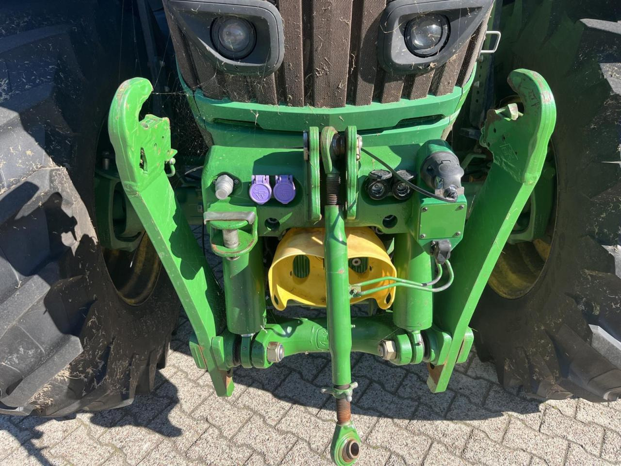 John Deere 6215R - Tractor: foto 5 John Deere 6215R - Tractor: foto 5