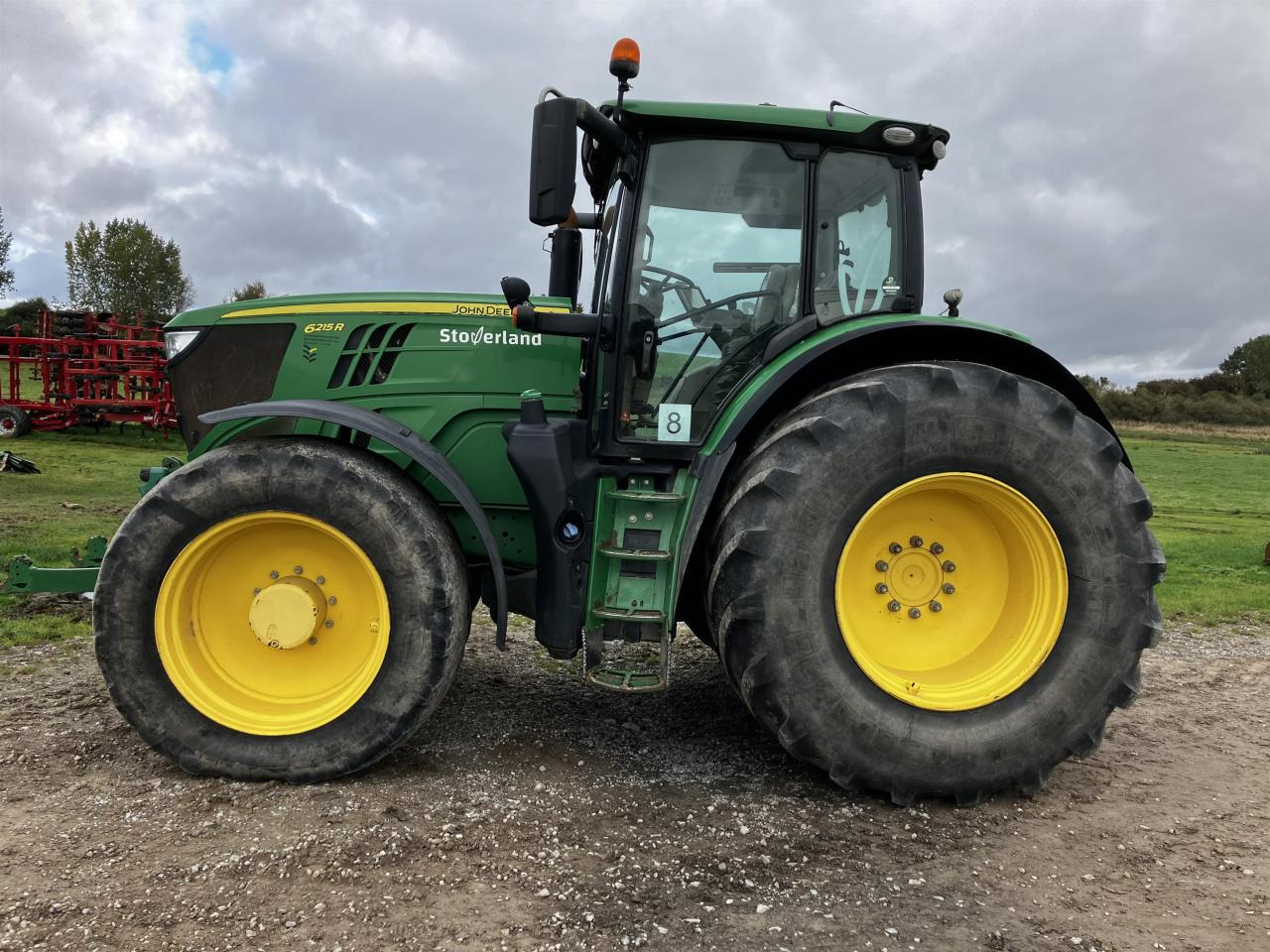 John Deere 6215R - Tractor: foto 1 John Deere 6215R - Tractor: foto 1