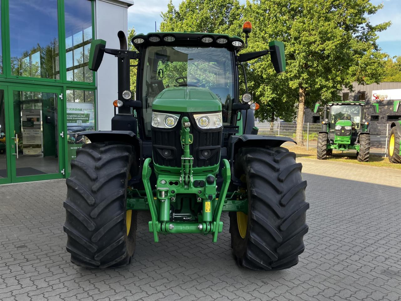 John Deere 6R 155 - Tractor: foto 3 John Deere 6R 155 - Tractor: foto 3