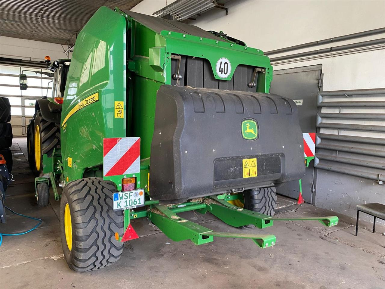 John Deere V451M MaxiCut 13 - Rotoempacadora: foto 4 John Deere V451M MaxiCut 13 - Rotoempacadora: foto 4