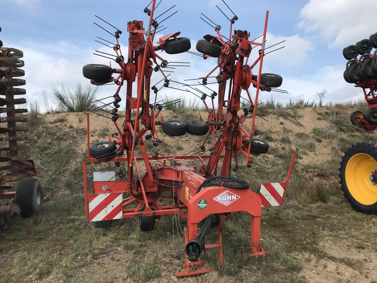 Kuhn GF 10601TO - Henificadora: foto 1 Kuhn GF 10601TO - Henificadora: foto 1