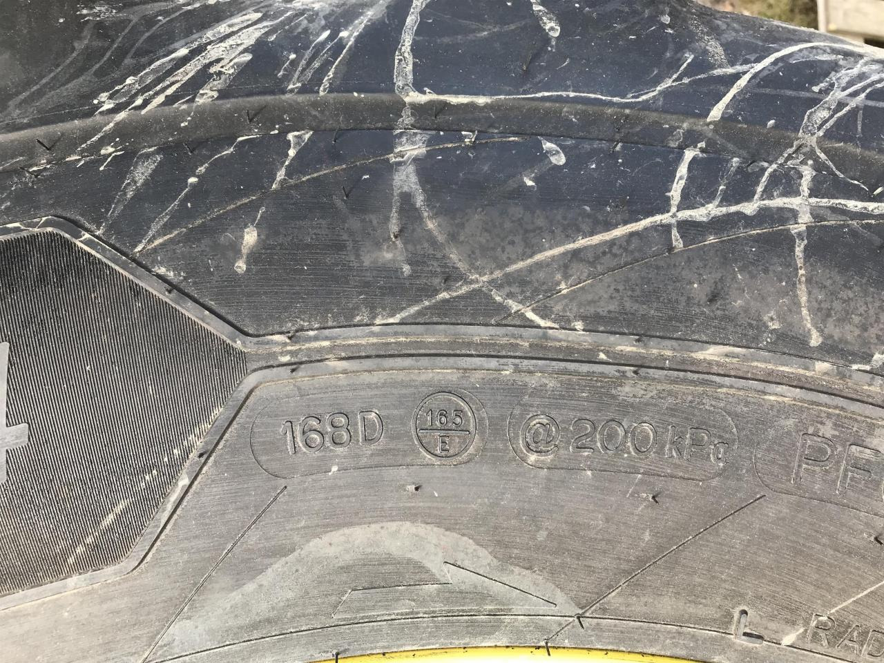 Michelin 650/60R34 - Neumático para Maquinaria agrícola: foto 3 Michelin 650/60R34 - Neumático para Maquinaria agrícola: foto 3