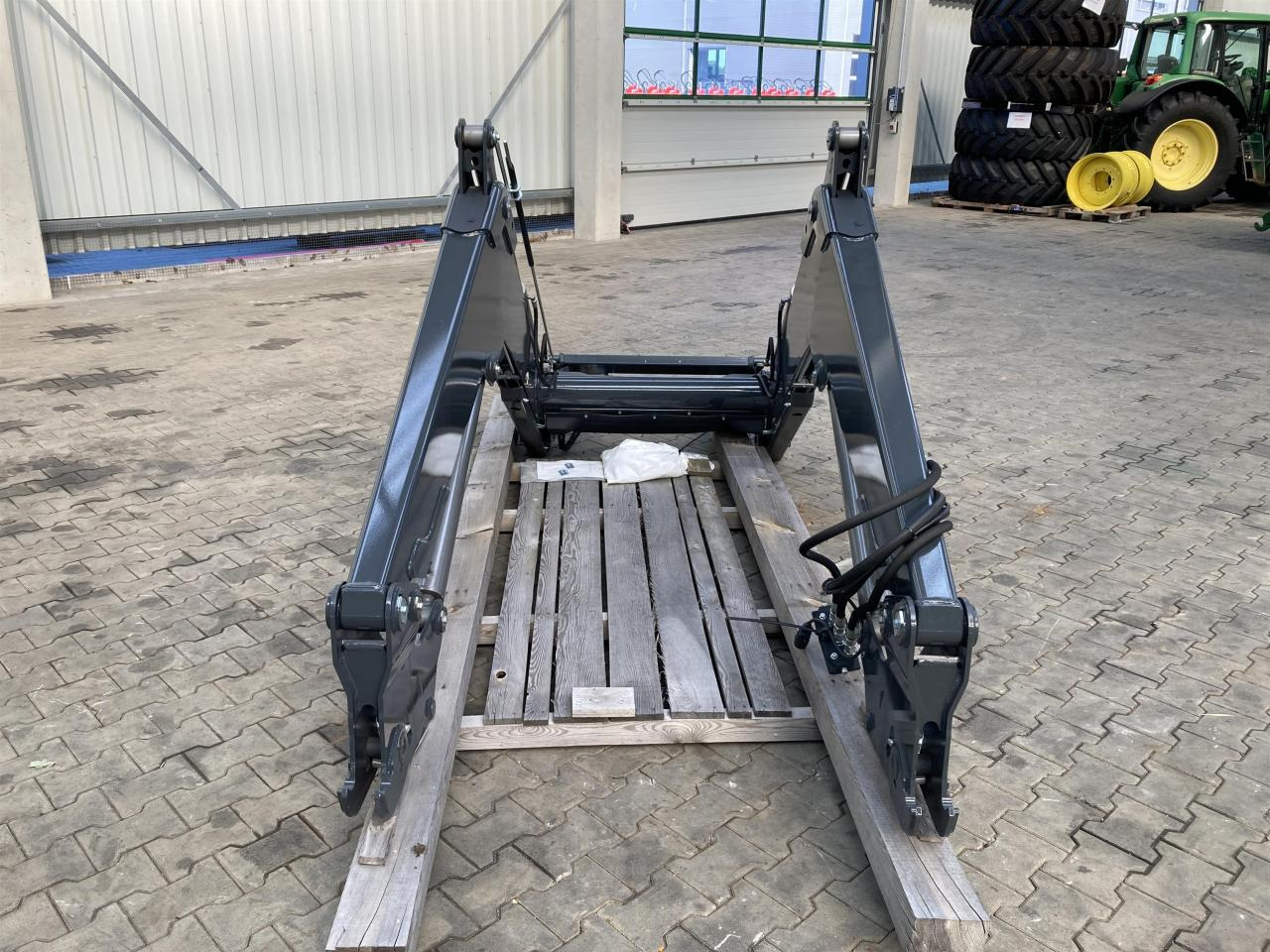 Stoll FZ 46-26.1 - Cargador frontal para tractor: foto 4 Stoll FZ 46-26.1 - Cargador frontal para tractor: foto 4