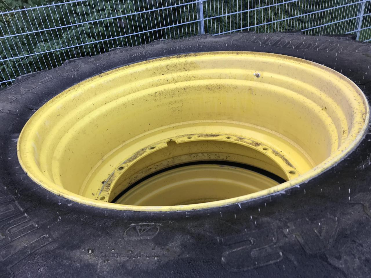 Trelleborg 710/75R42 - Neumático para Maquinaria agrícola: foto 2 Trelleborg 710/75R42 - Neumático para Maquinaria agrícola: foto 2