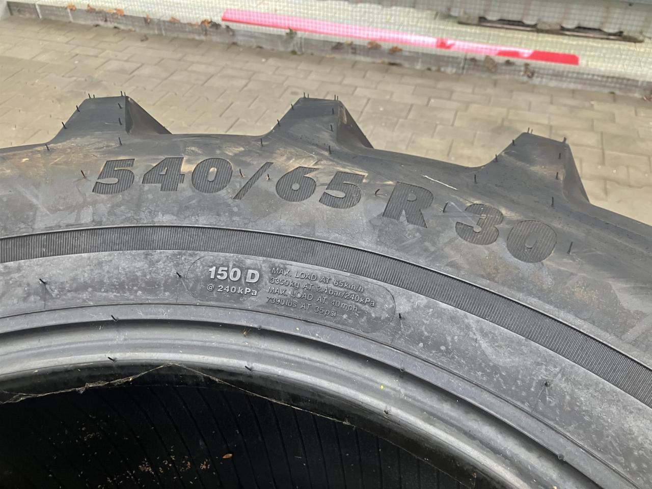 Vredestein 540/65R30 - Neumático para Maquinaria agrícola: foto 4 Vredestein 540/65R30 - Neumático para Maquinaria agrícola: foto 4