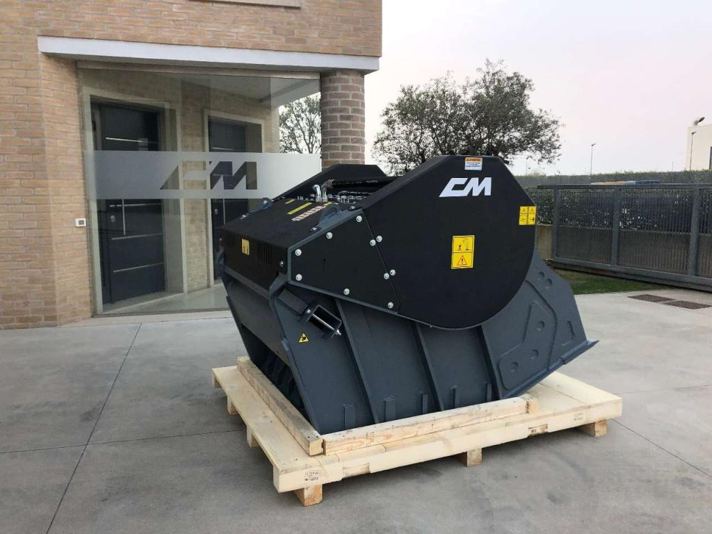 CM CM Crusher CBF 120 - Cazo para Excavadora: foto 1 CM CM Crusher CBF 120 - Cazo para Excavadora: foto 1