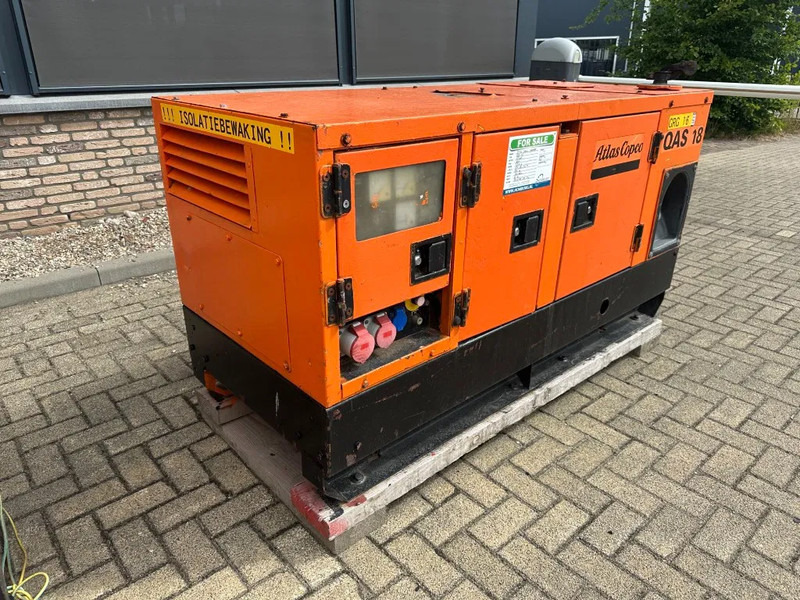Atlas-Copco QAS 18 Yanmar Mecc Alte Spa 18 kVA Silent generatorset - Generador industriale: foto 4 Atlas-Copco QAS 18 Yanmar Mecc Alte Spa 18 kVA Silent generatorset - Generador industriale: foto 4