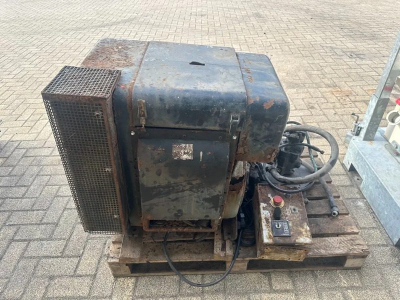 Hatz 2L30C Diesel motor 26 PK met hydrauliekpomp - Motor para Equipo de manutención: foto 2 Hatz 2L30C Diesel motor 26 PK met hydrauliekpomp - Motor para Equipo de manutención: foto 2