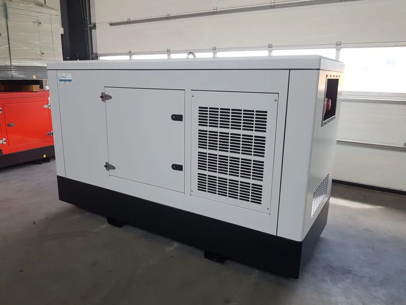 Generador industriale nuevo Himoinsa Iveco Stamford 120 kVA Supersilent Rental generatorset New !: foto 7