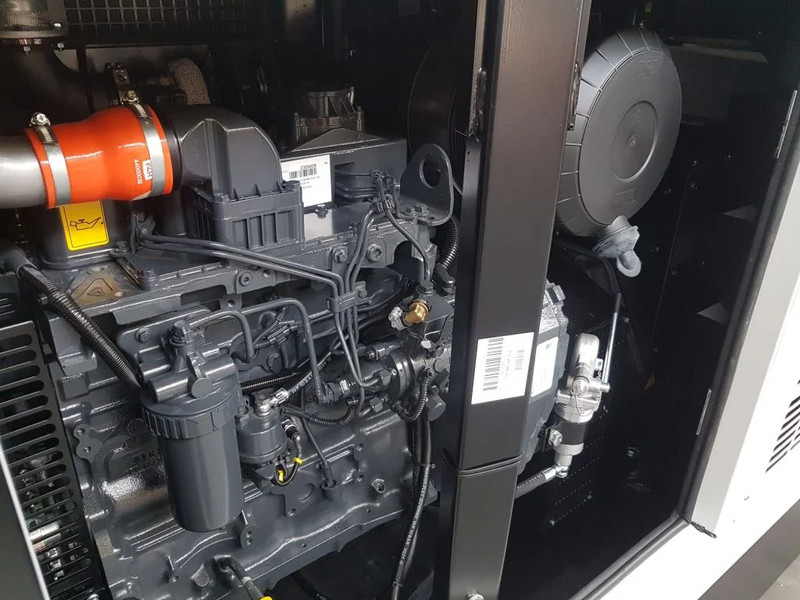 Generador industriale nuevo Himoinsa Iveco Stamford 120 kVA Supersilent Rental generatorset New !: foto 11
