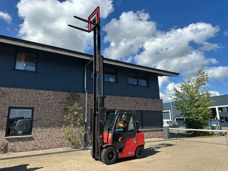 Hyster H3.0FT 3 ton Triplex Freelift Sideshift LPG Heftruck 2017 - Carretilla elevadora de gas: foto 2 Hyster H3.0FT 3 ton Triplex Freelift Sideshift LPG Heftruck 2017 - Carretilla elevadora de gas: foto 2