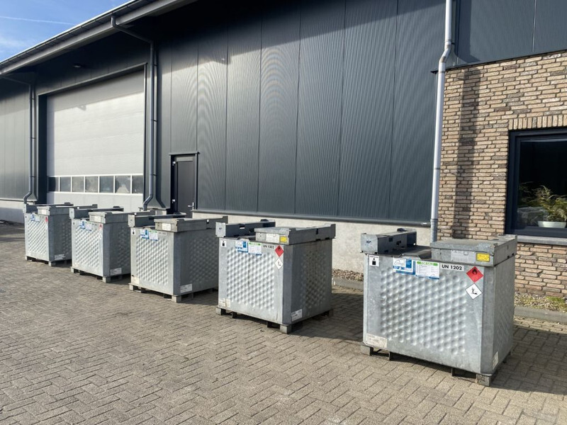 IBC Rietberg 1000 liter IBC Dieseltank Gegalvaniseerd - Tanque de almacenamiento: foto 5 IBC Rietberg 1000 liter IBC Dieseltank Gegalvaniseerd - Tanque de almacenamiento: foto 5