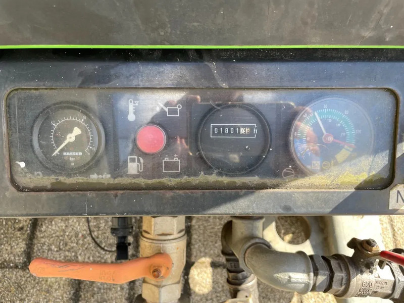 Kaeser M43 Kubota 4,2 m3 / min 7 Bar 30 kW Silent Diesel Compressor - Compresor de aire: foto 2 Kaeser M43 Kubota 4,2 m3 / min 7 Bar 30 kW Silent Diesel Compressor - Compresor de aire: foto 2
