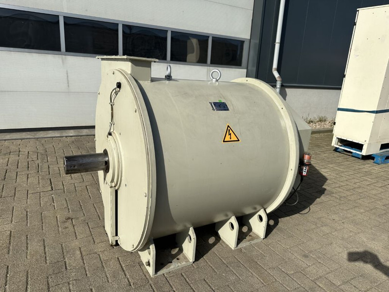 PILLER SG 102.40 Pillar 1750 kVA generatordeel Alternator as New ! 18 test hours ! - Generador industriale: foto 4 PILLER SG 102.40 Pillar 1750 kVA generatordeel Alternator as New ! 18 test hours ! - Generador industriale: foto 4